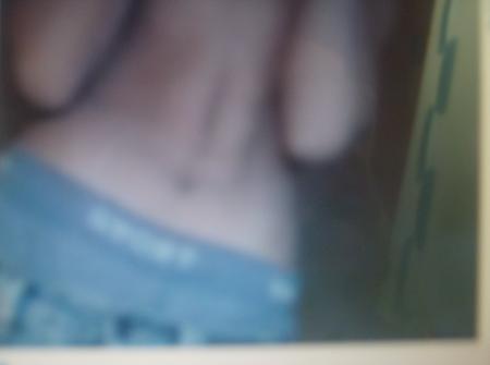 rolala tro bo ce torse on sdemande a ki c??!!ztm